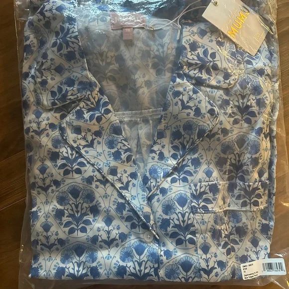 Show me your mumu pj set - Picture 3 of 3